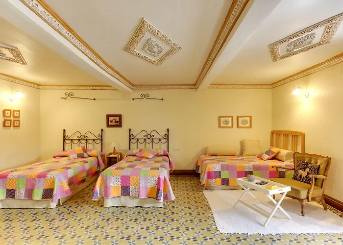 De Aceiteros 여관 2*