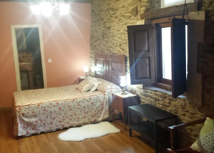 여관 De Aceiteros Ahigal de los Aceiteros