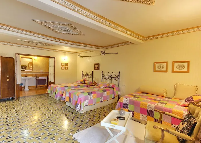 여관 De Aceiteros Ahigal de los Aceiteros